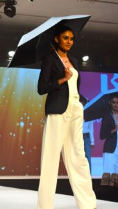 RAINCO LADIES UMBRELLA'S FASHION SHOW (4)