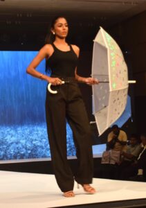 RAINCO LADIES UMBRELLA'S FASHION SHOW (9)